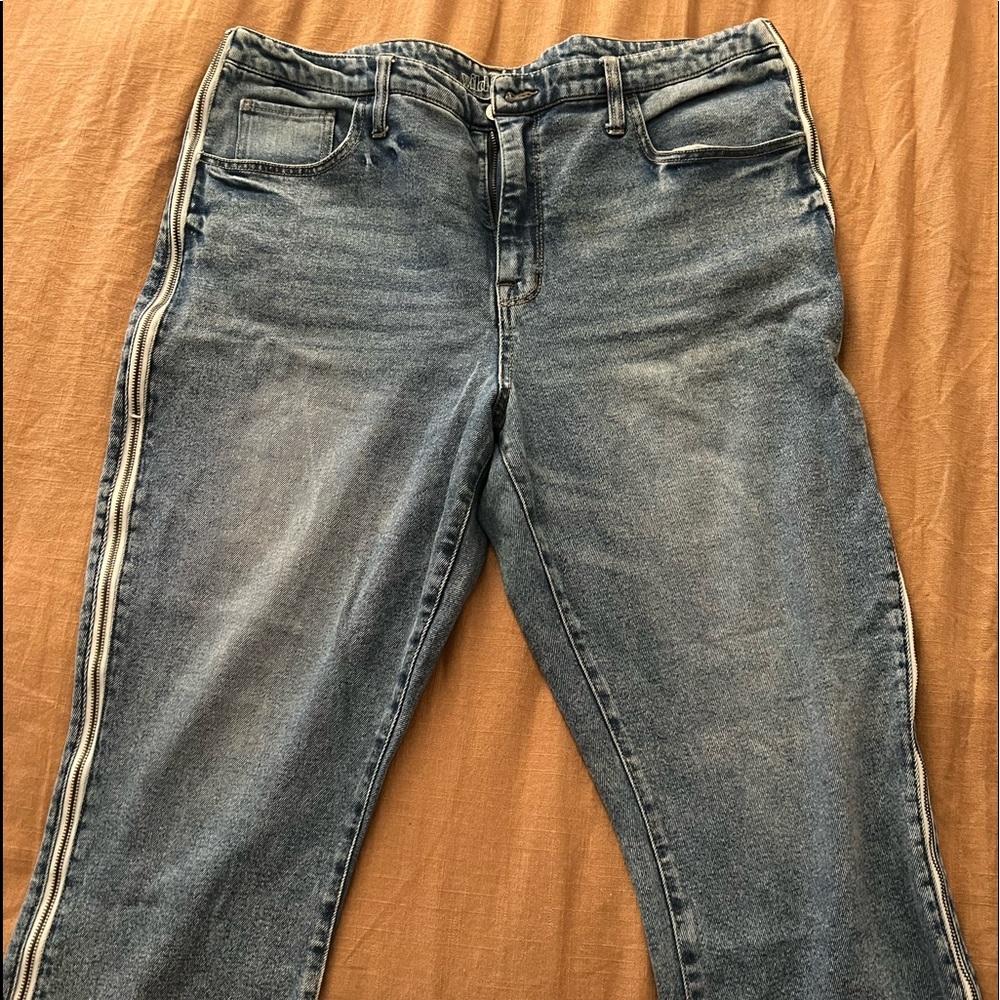 High Rise Ankle Jeans